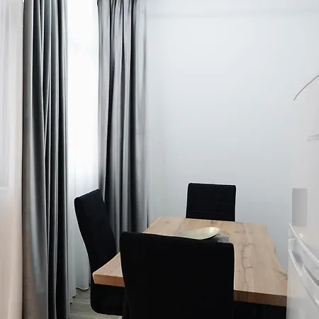 Apartment 101 Cirk Tirana