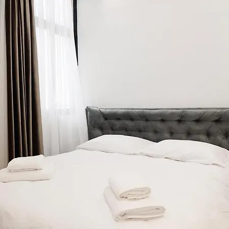 101 Cirk Apartment