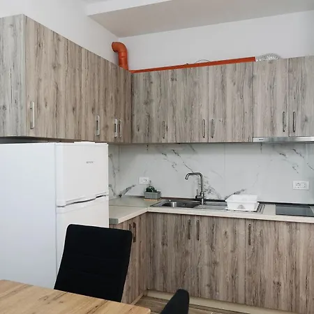 101 Cirk Apartamento Tirana